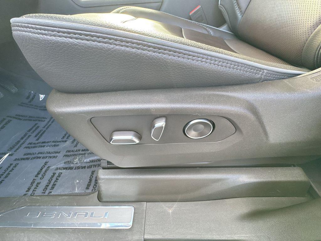 used 2025 GMC Sierra 3500 car, priced at $80,999