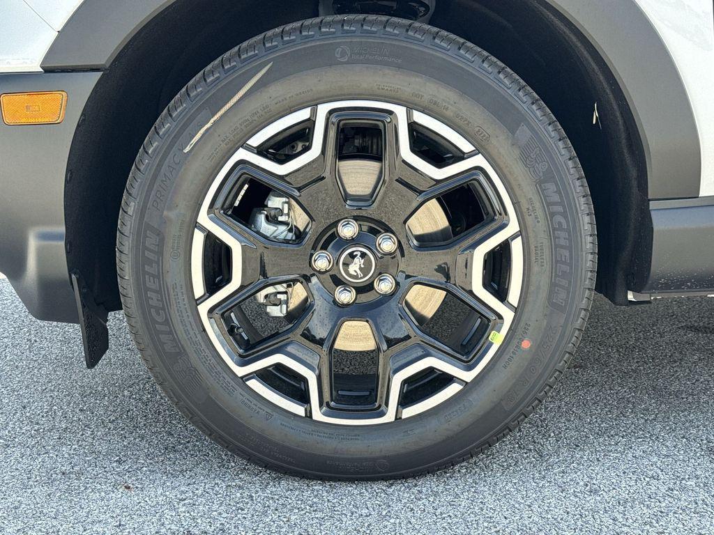 new 2025 Ford Bronco Sport car, priced at $38,727