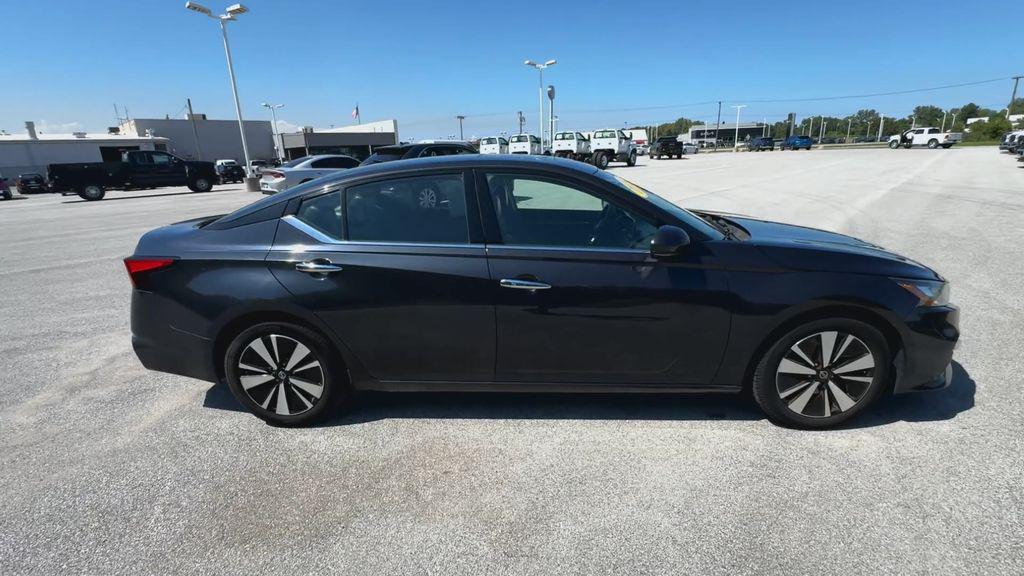 used 2019 Nissan Altima car, priced at $17,287