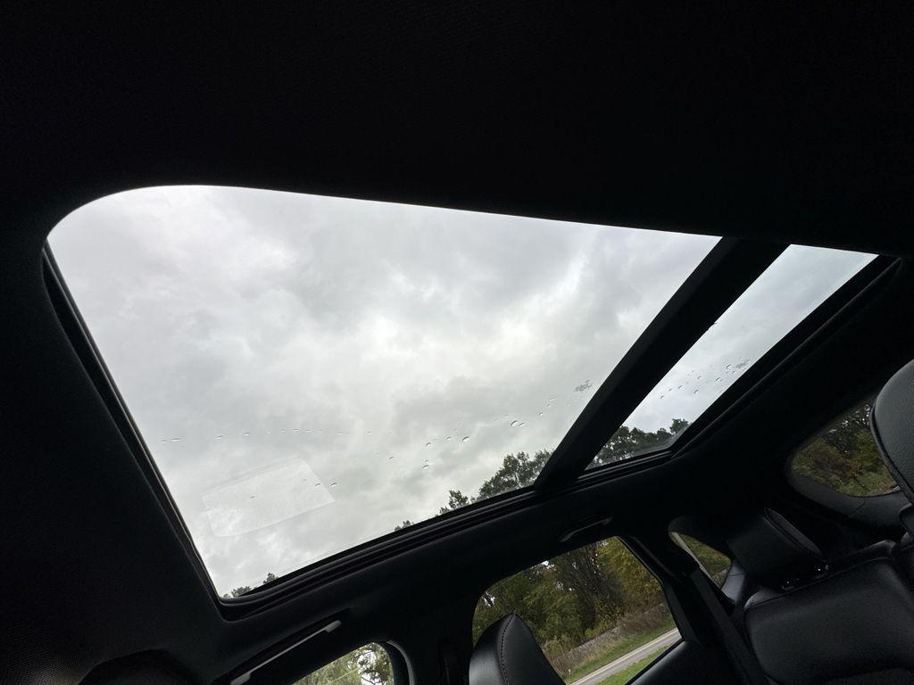 used 2023 Ford Edge car, priced at $25,645