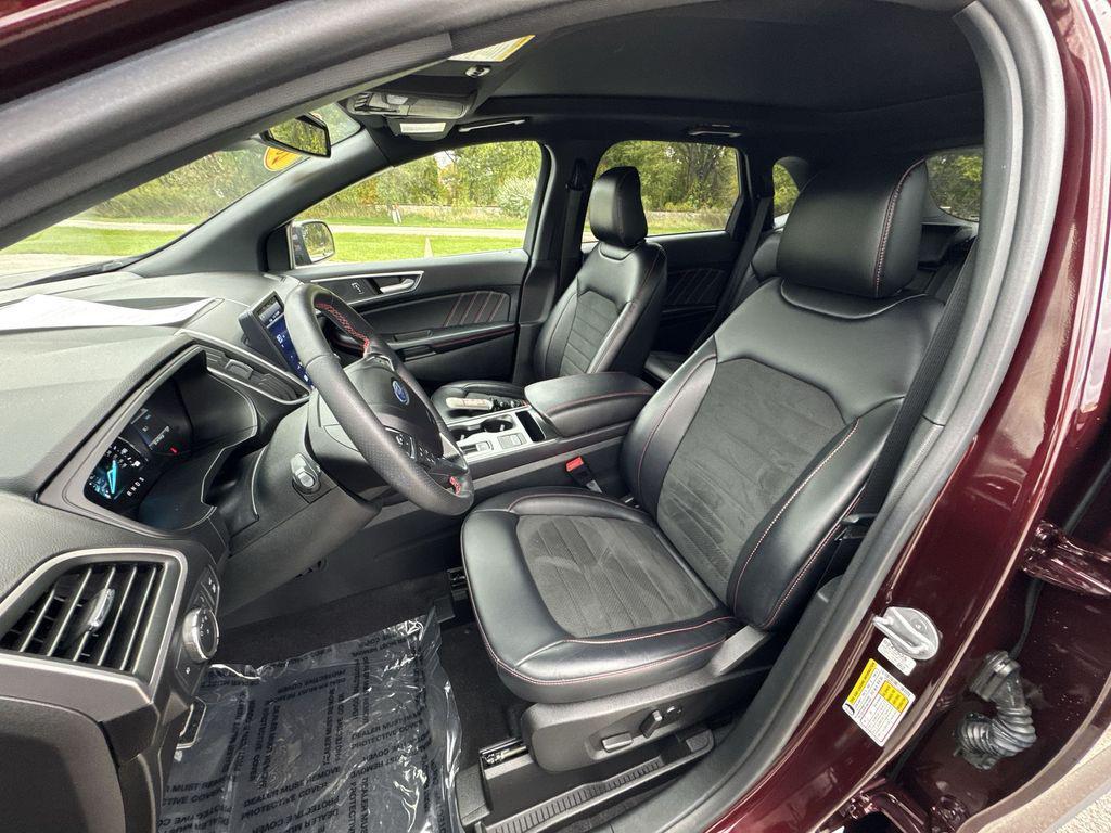 used 2023 Ford Edge car, priced at $25,645