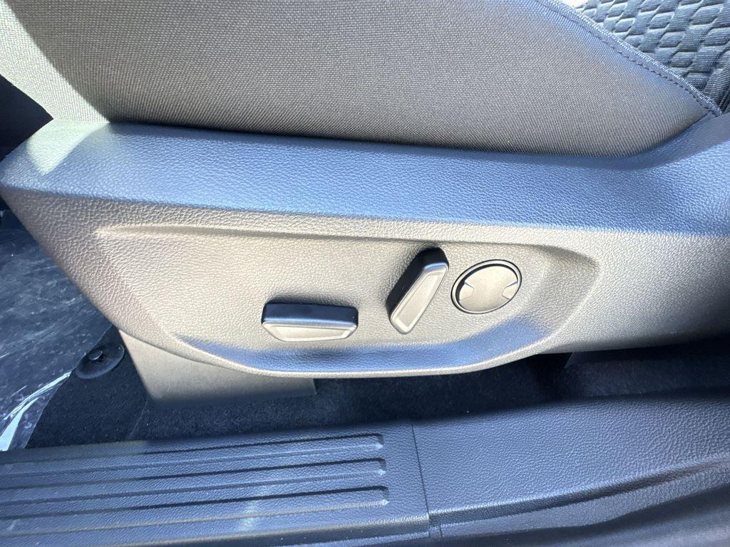 new 2025 Ford Ranger car, priced at $40,969