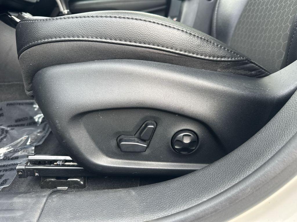 used 2020 Jeep Compass car, priced at $18,689