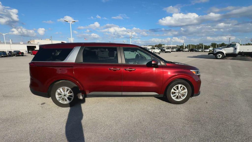 used 2022 Kia Carnival car, priced at $21,897