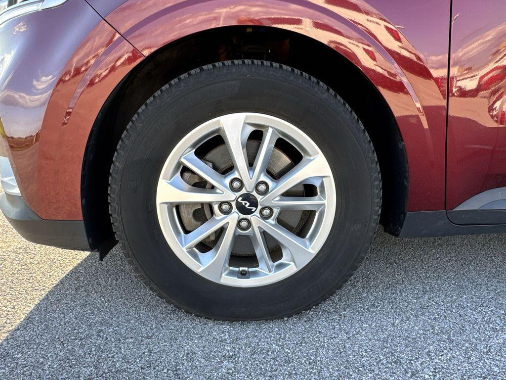 used 2022 Kia Carnival car, priced at $21,897