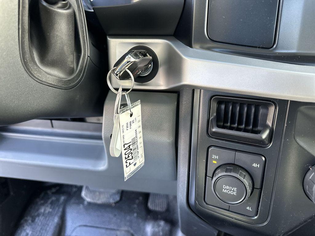 new 2025 Ford F-250 car, priced at $44,768
