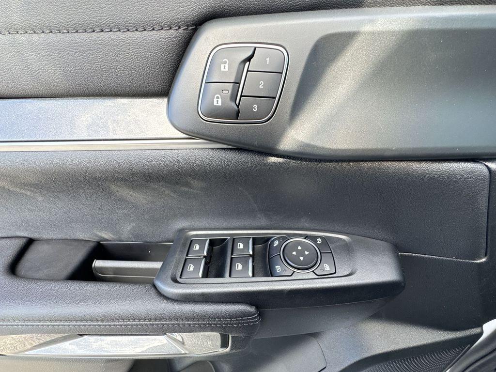 new 2025 Ford Ranger car, priced at $49,590