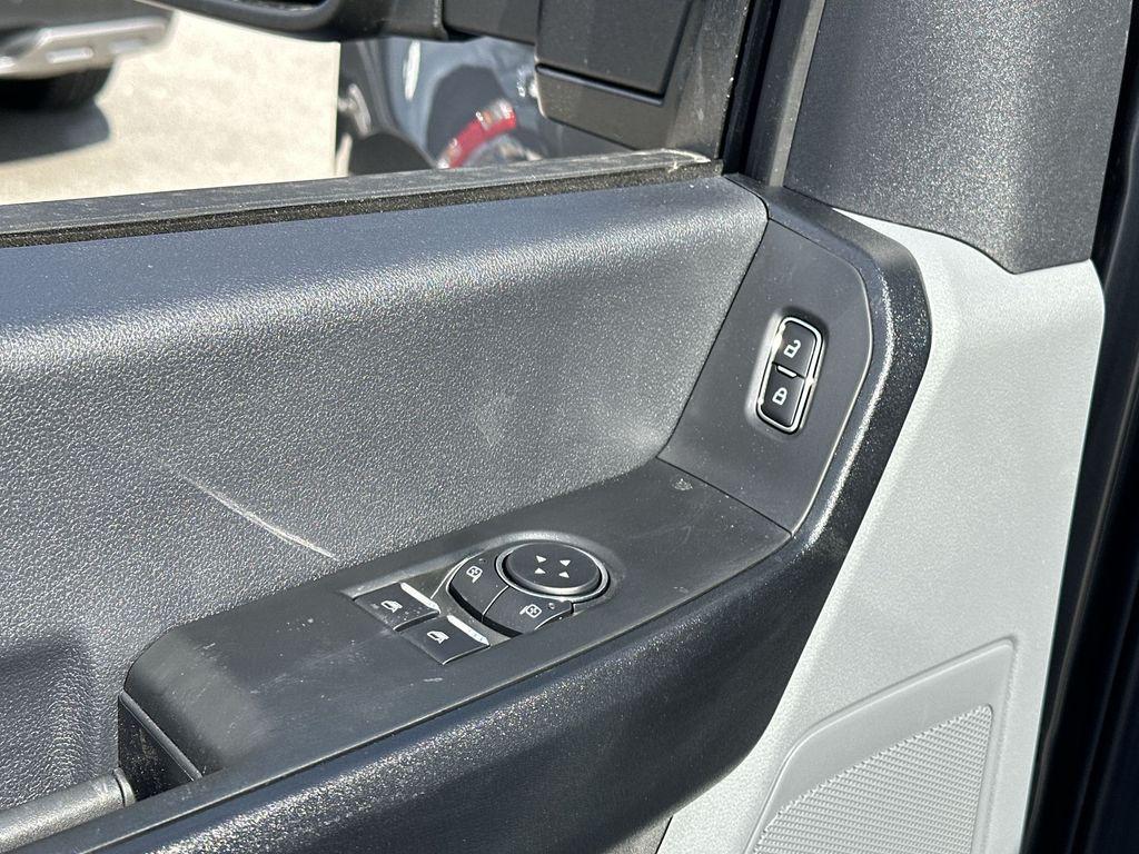new 2025 Ford F-250 car, priced at $46,302