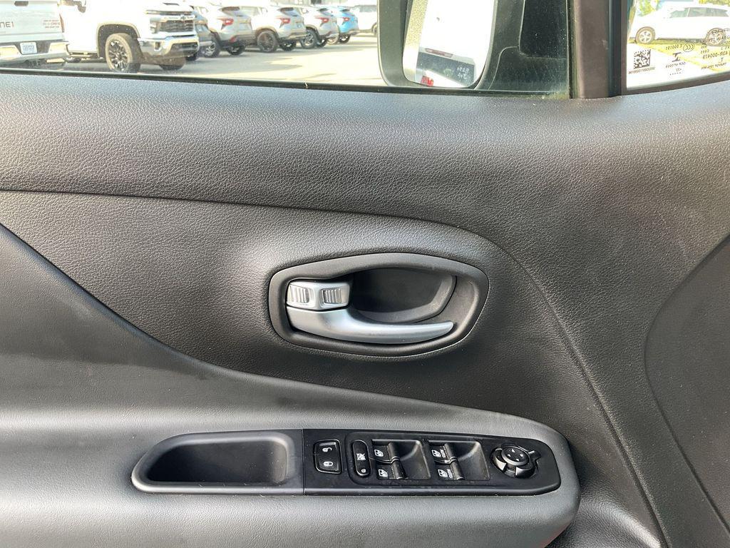 used 2022 Jeep Renegade car, priced at $20,904