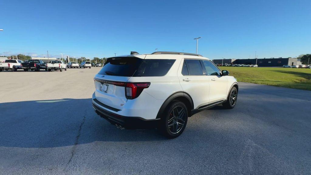 new 2025 Ford Explorer car, priced at $56,294