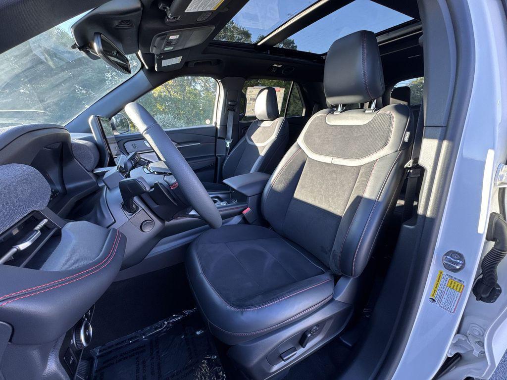 new 2025 Ford Explorer car, priced at $56,294
