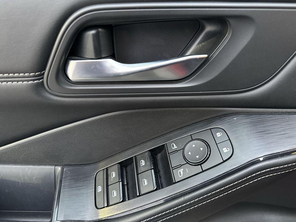 used 2022 Nissan Rogue car, priced at $22,999