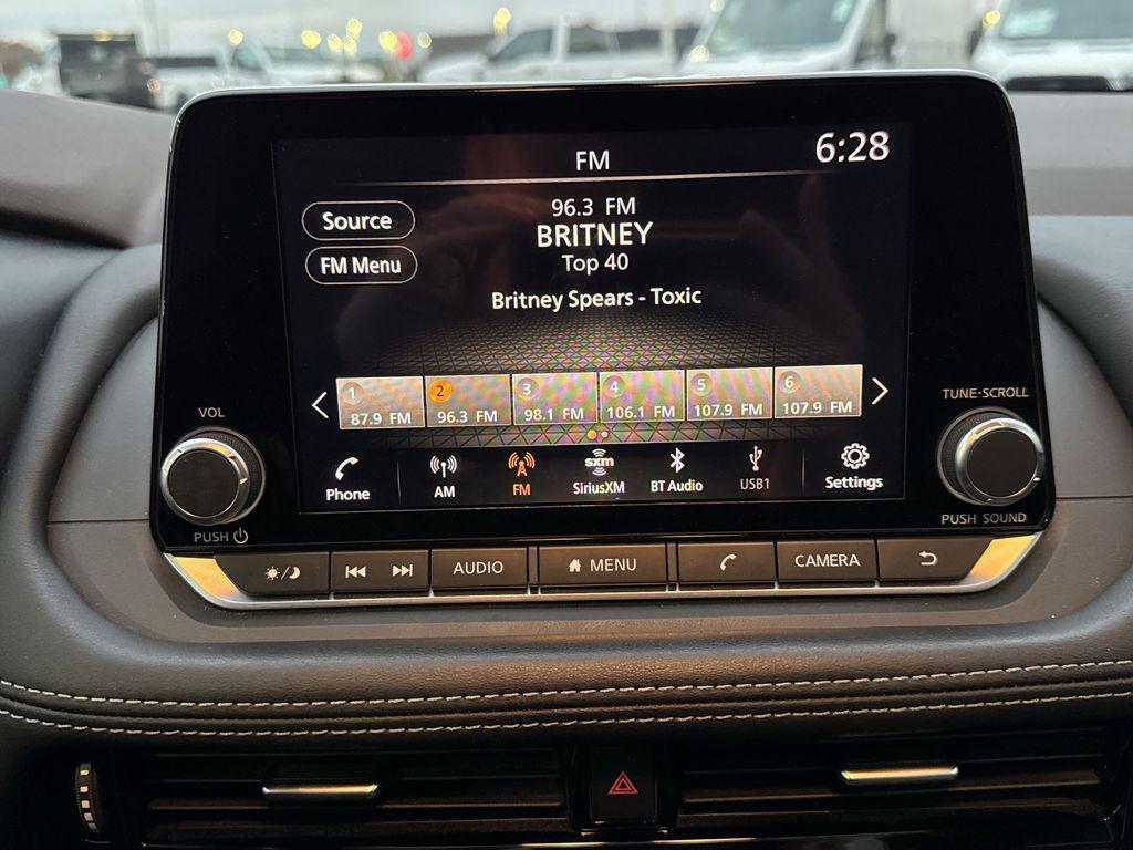 used 2022 Nissan Rogue car, priced at $22,999