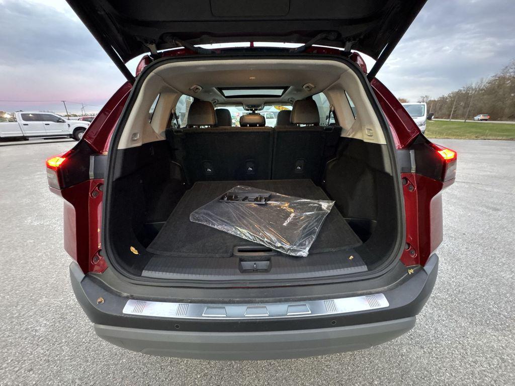 used 2022 Nissan Rogue car, priced at $22,999