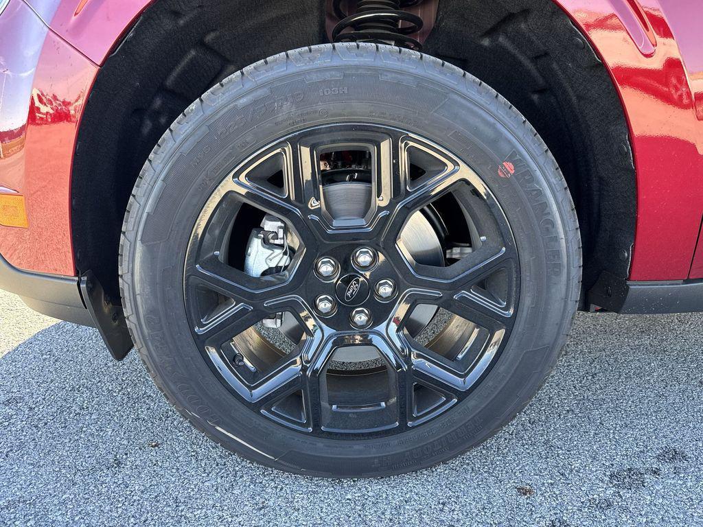 new 2025 Ford Maverick car, priced at $33,569