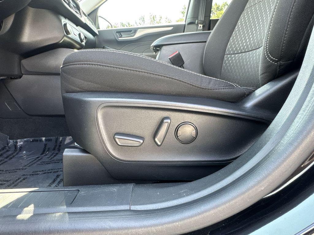 used 2024 Ford Escape car, priced at $20,950