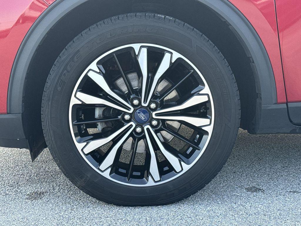 used 2022 Ford Escape car, priced at $17,814