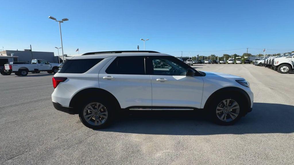 new 2025 Ford Explorer car, priced at $45,932