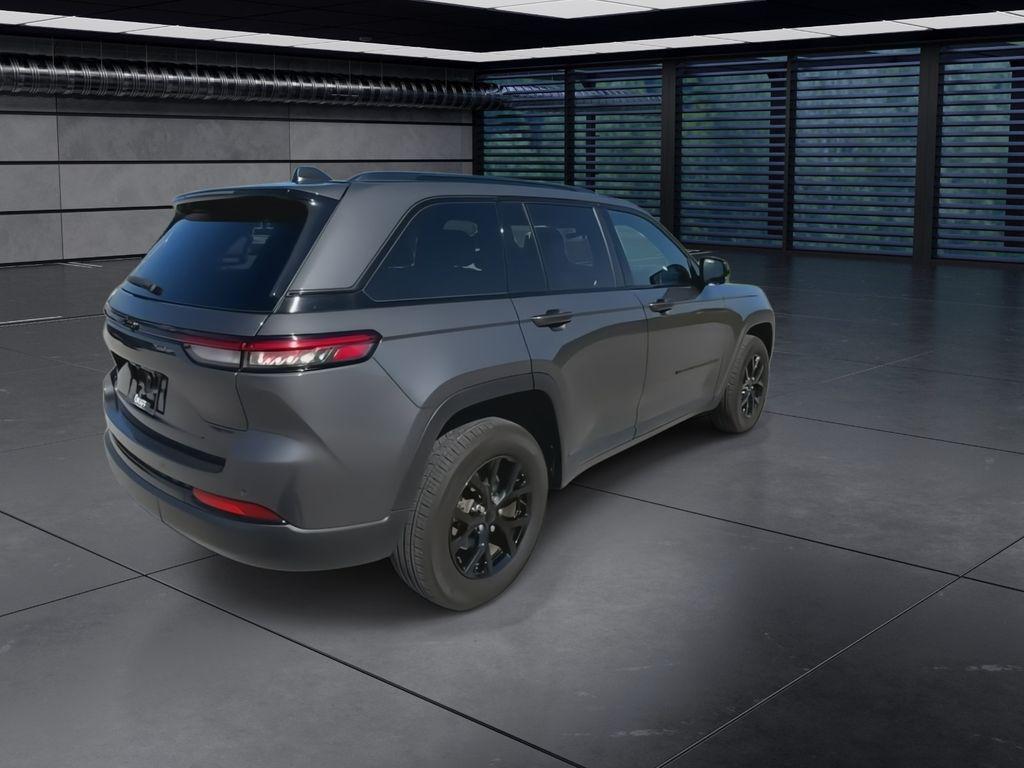 used 2024 Jeep Grand Cherokee car, priced at $34,601