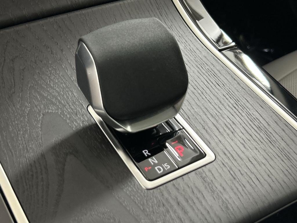 used 2025 Land Rover Range Rover Evoque car, priced at $46,998