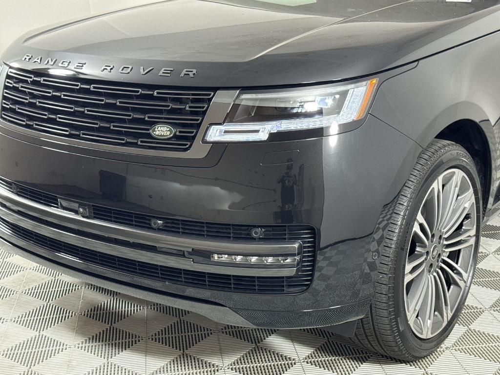 new 2025 Land Rover Range Rover car, priced at $140,940