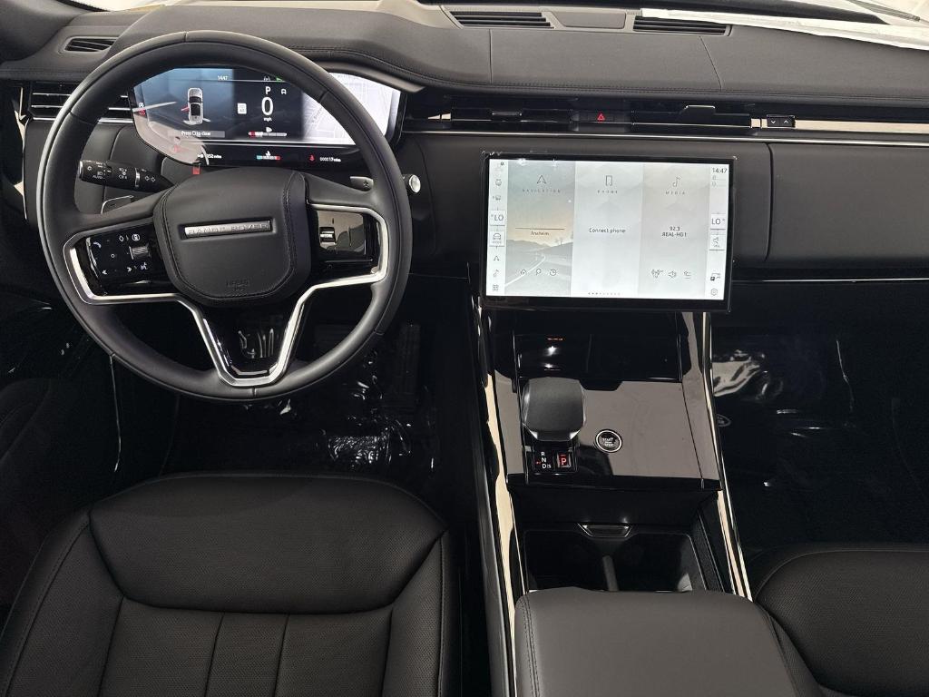 new 2025 Land Rover Range Rover Sport car, priced at $95,290