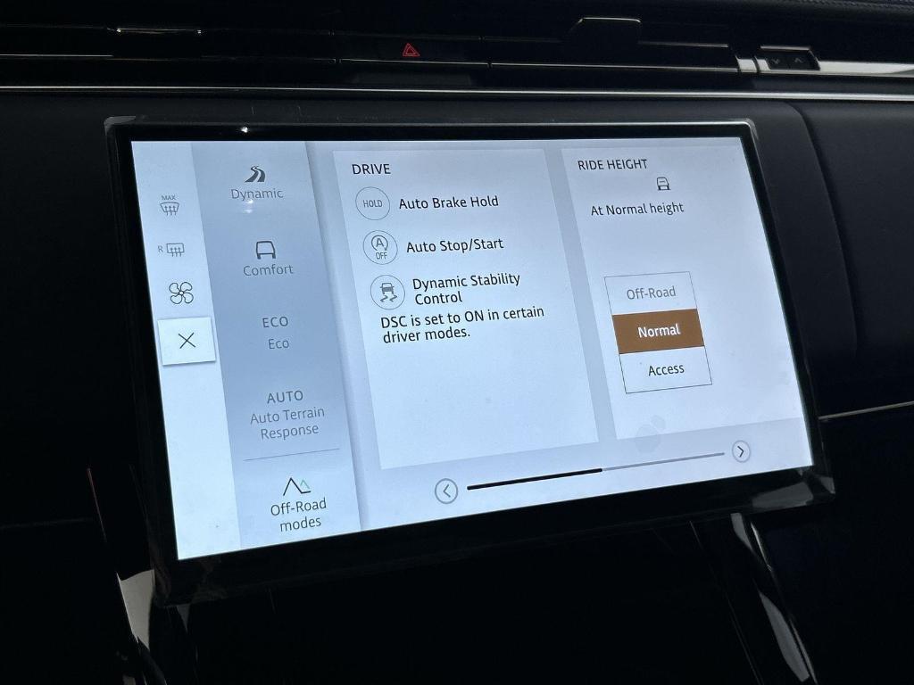 new 2025 Land Rover Range Rover Sport car, priced at $91,375