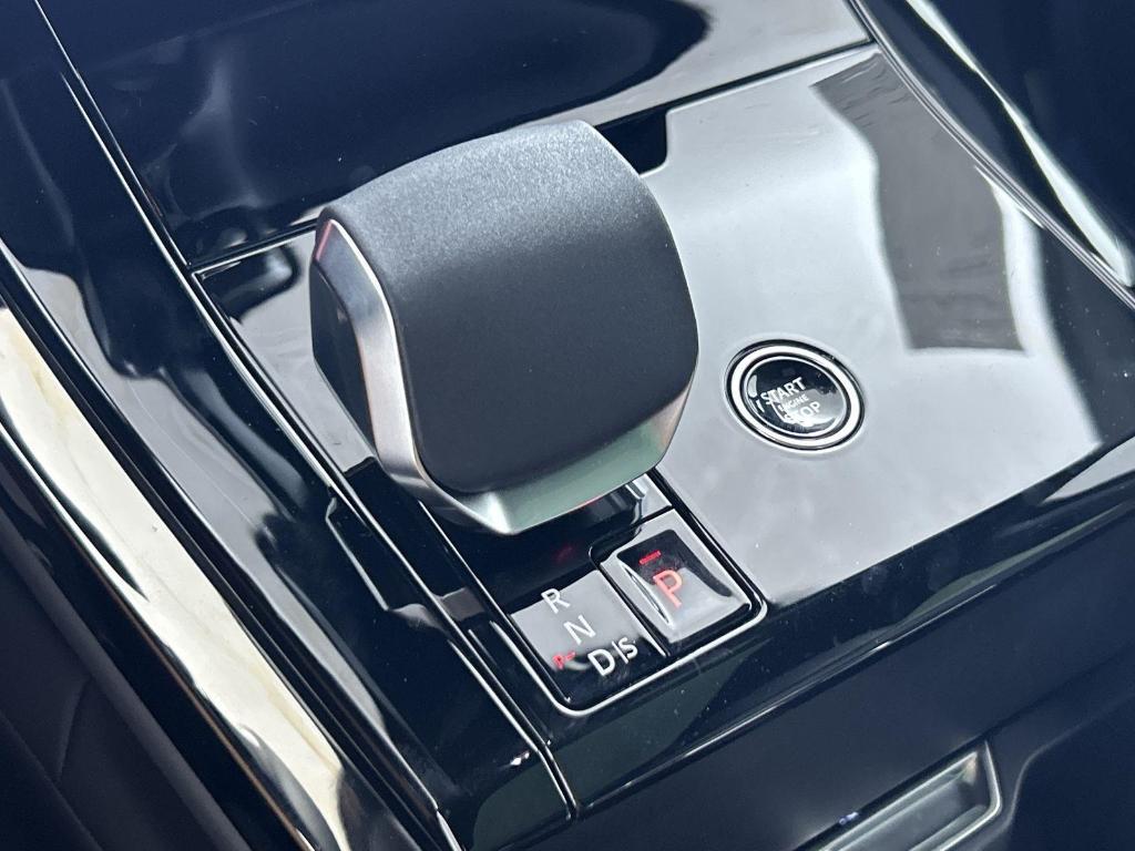 new 2025 Land Rover Range Rover Sport car, priced at $91,375