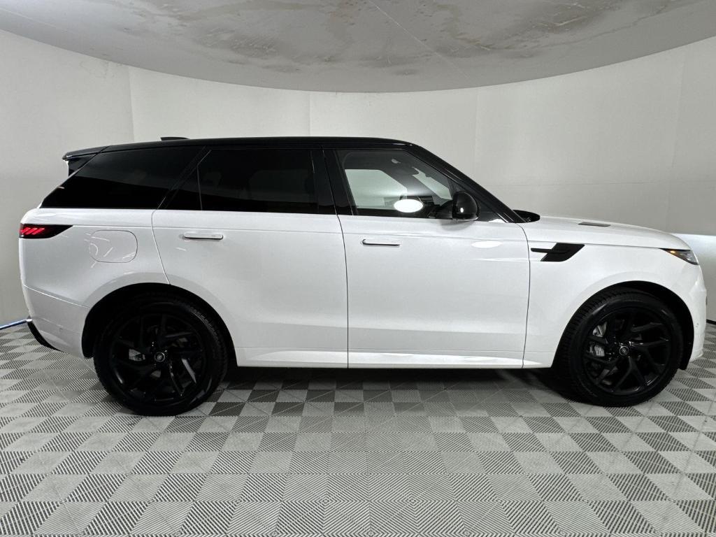 new 2025 Land Rover Range Rover Sport car, priced at $107,675