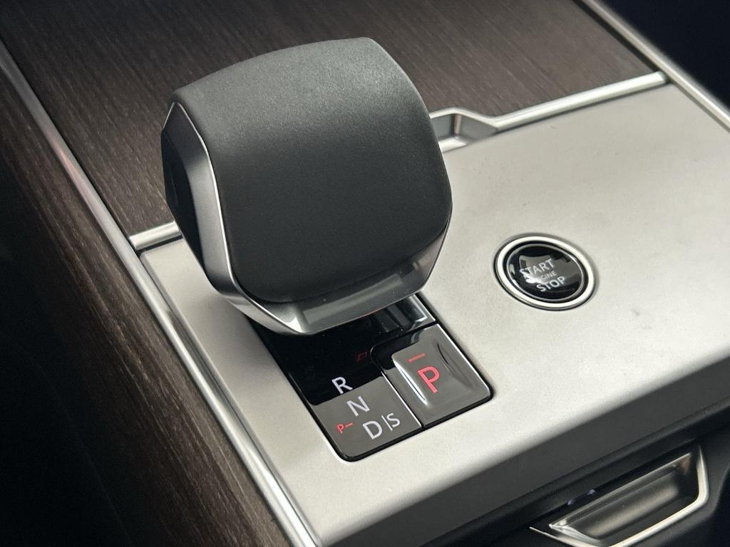 new 2025 Land Rover Range Rover car, priced at $151,805