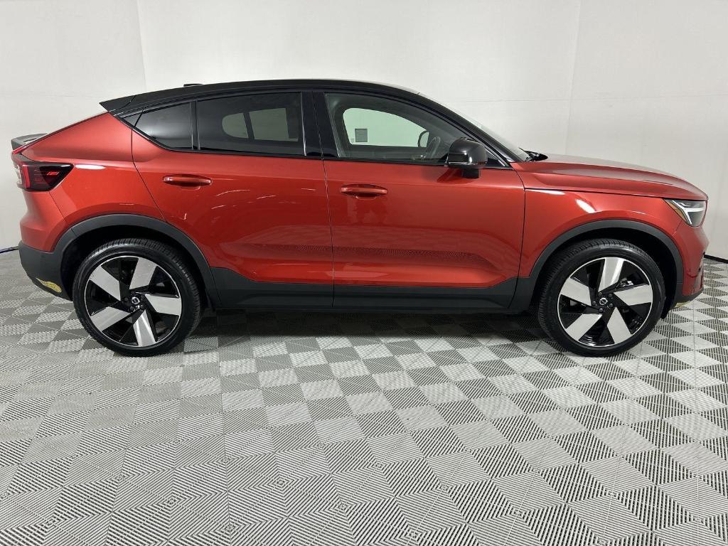 used 2022 Volvo C40 Recharge Pure Electric car, priced at $31,998