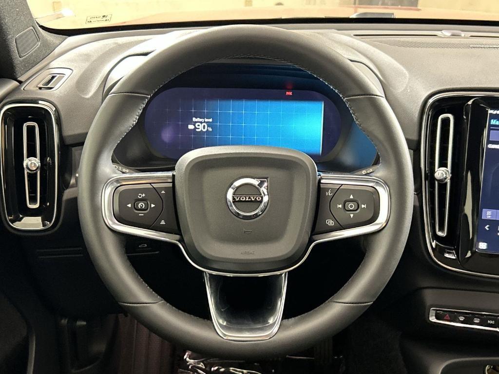 used 2022 Volvo C40 Recharge Pure Electric car, priced at $31,998