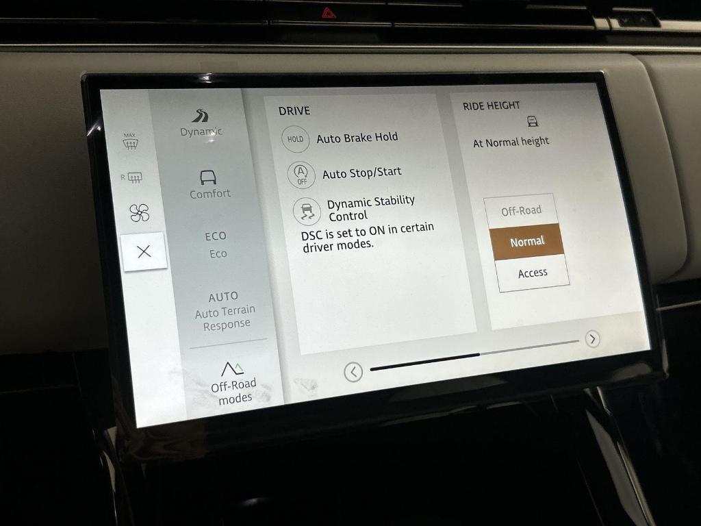 new 2025 Land Rover Range Rover Sport car, priced at $88,885