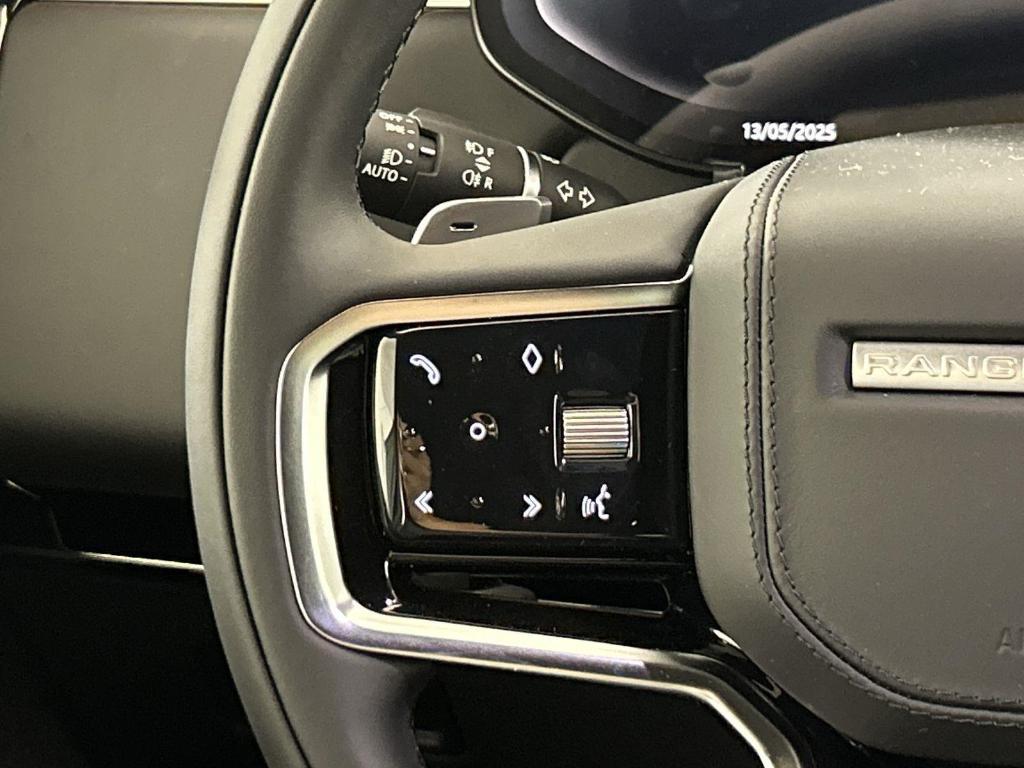 new 2025 Land Rover Range Rover Sport car, priced at $95,290