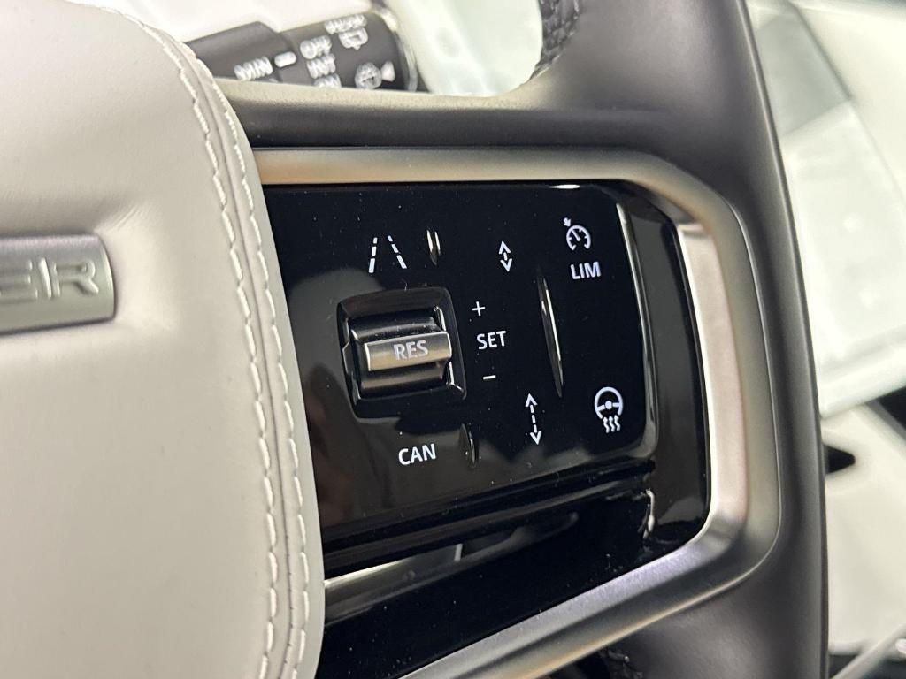 new 2025 Land Rover Range Rover Sport car, priced at $89,180