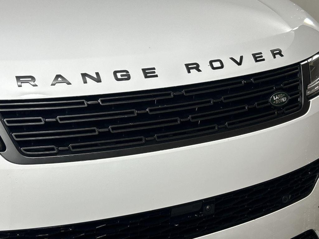 new 2025 Land Rover Range Rover Sport car, priced at $118,530