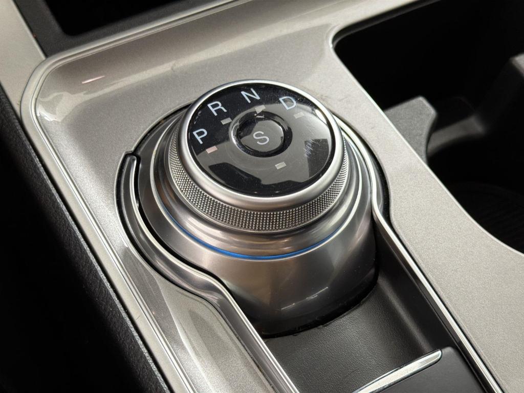 used 2024 Ford Edge car, priced at $22,195