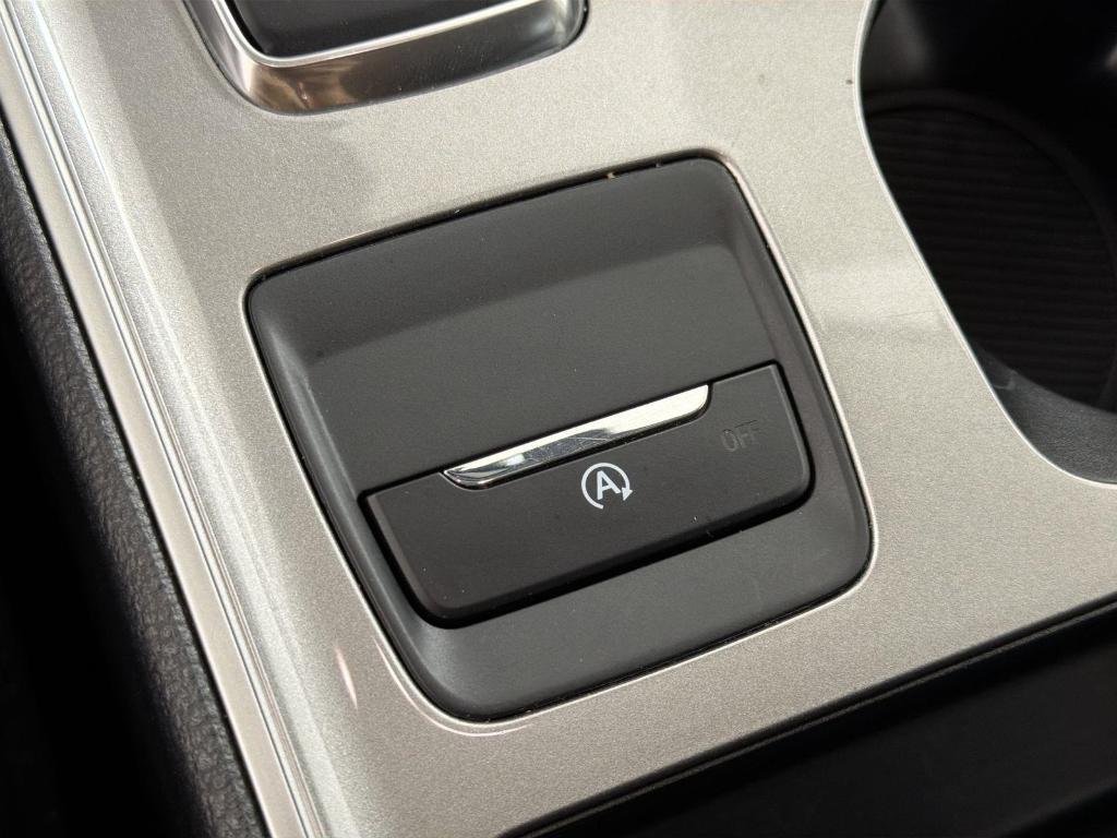 used 2024 Ford Edge car, priced at $22,195