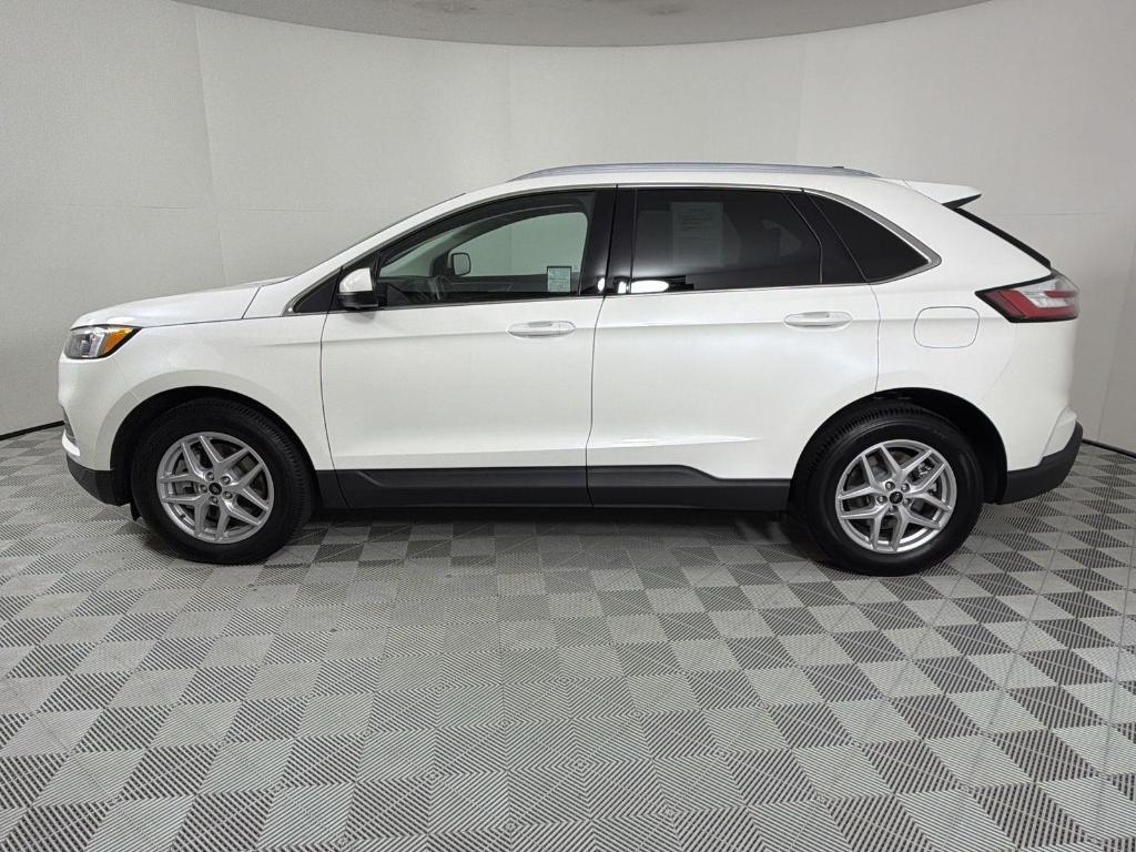 used 2024 Ford Edge car, priced at $22,195