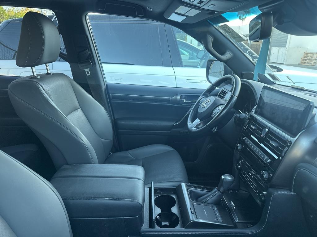 used 2022 Lexus GX 460 car, priced at $52,988