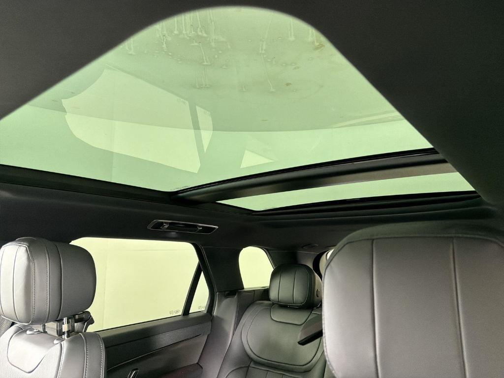 new 2025 Land Rover Range Rover Sport car, priced at $91,665