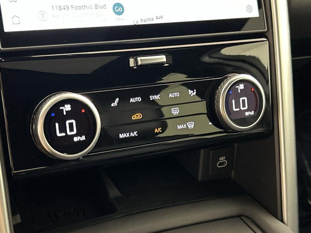 used 2025 Land Rover Discovery car, priced at $53,998