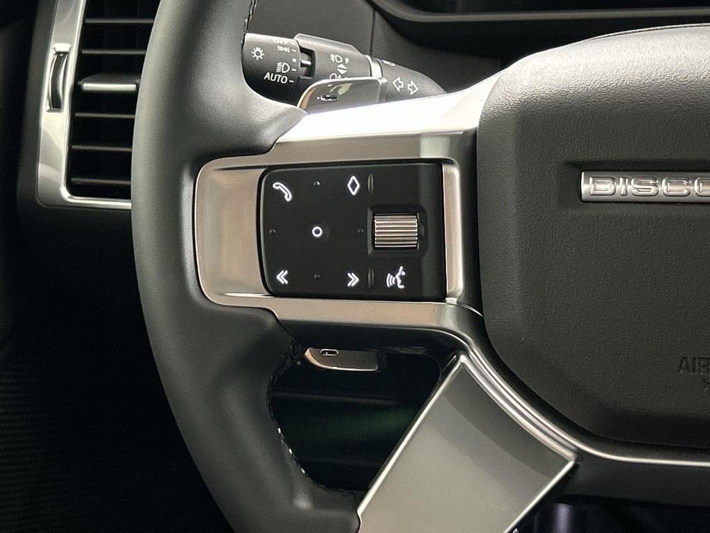 used 2025 Land Rover Discovery car, priced at $53,998