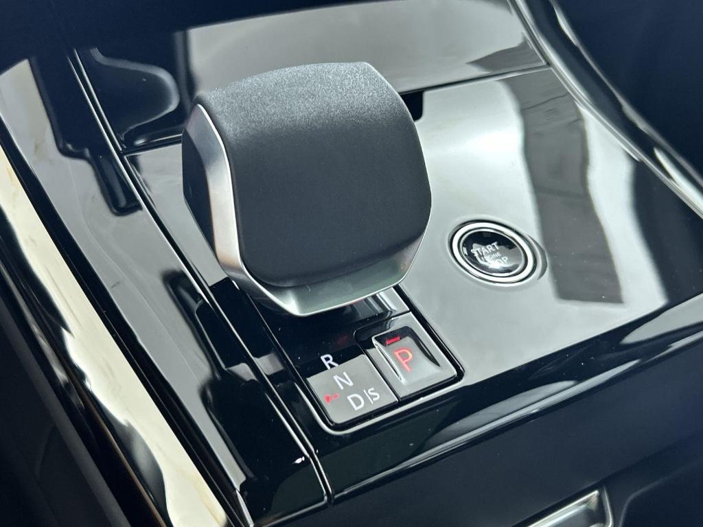 new 2025 Land Rover Range Rover Sport car, priced at $91,375