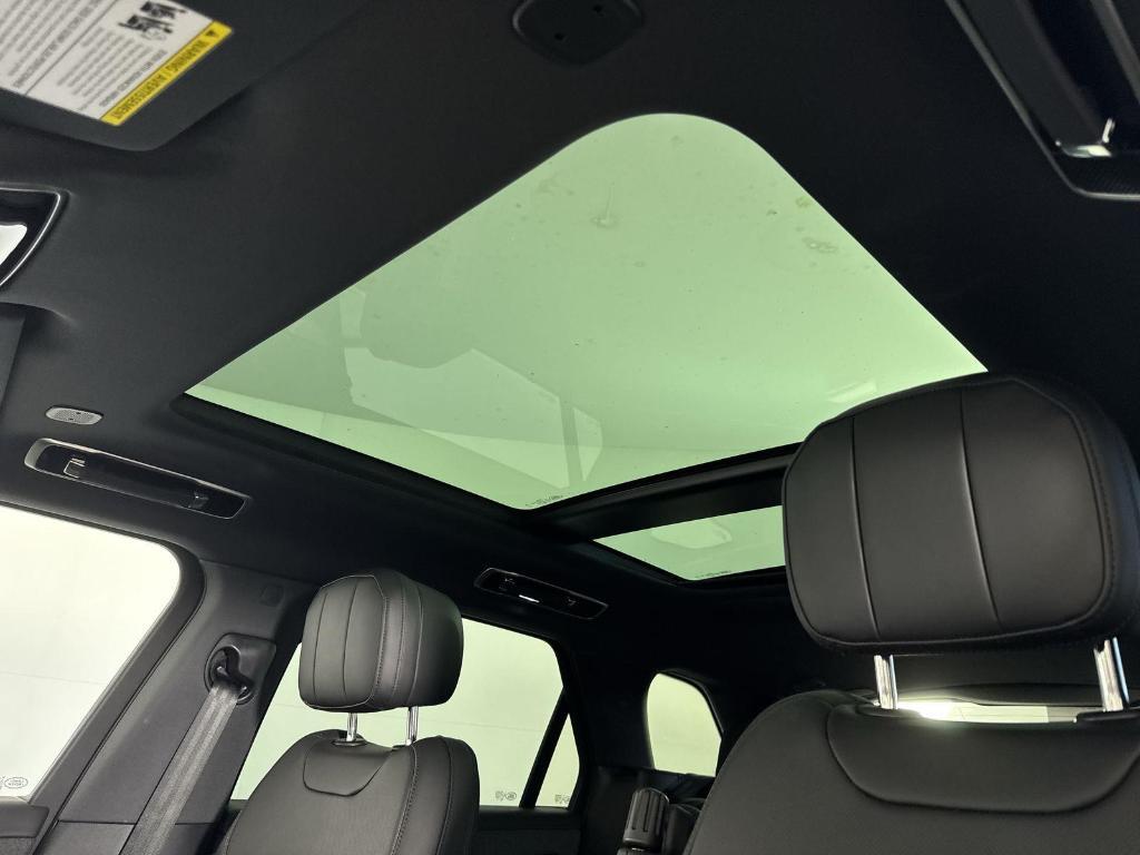 new 2025 Land Rover Range Rover Sport car, priced at $91,775