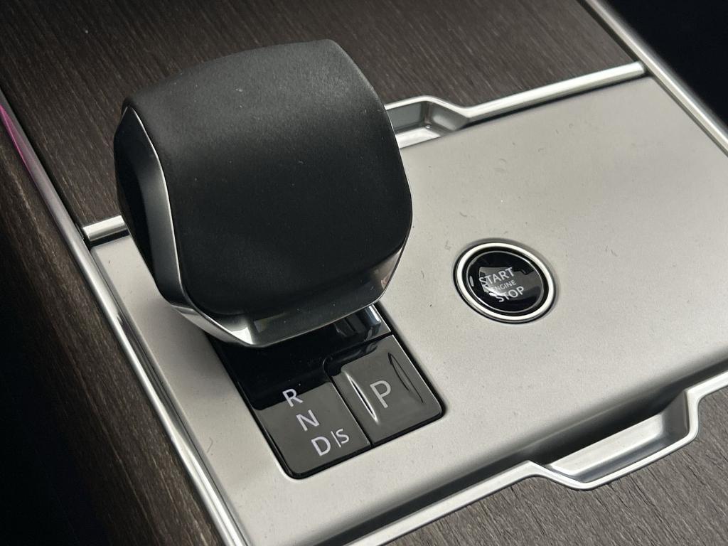 new 2025 Land Rover Range Rover car, priced at $133,605