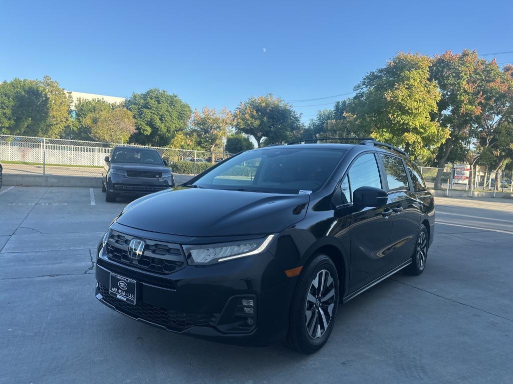 used 2025 Honda Odyssey car, priced at $42,880