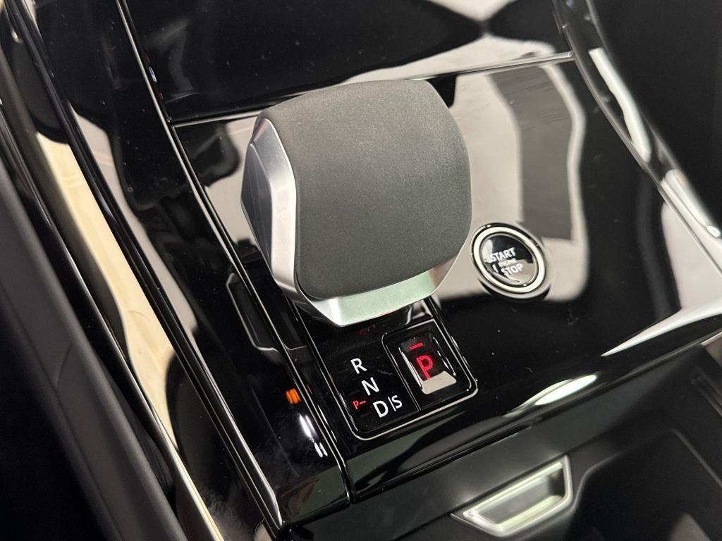 new 2025 Land Rover Range Rover Sport car, priced at $107,350