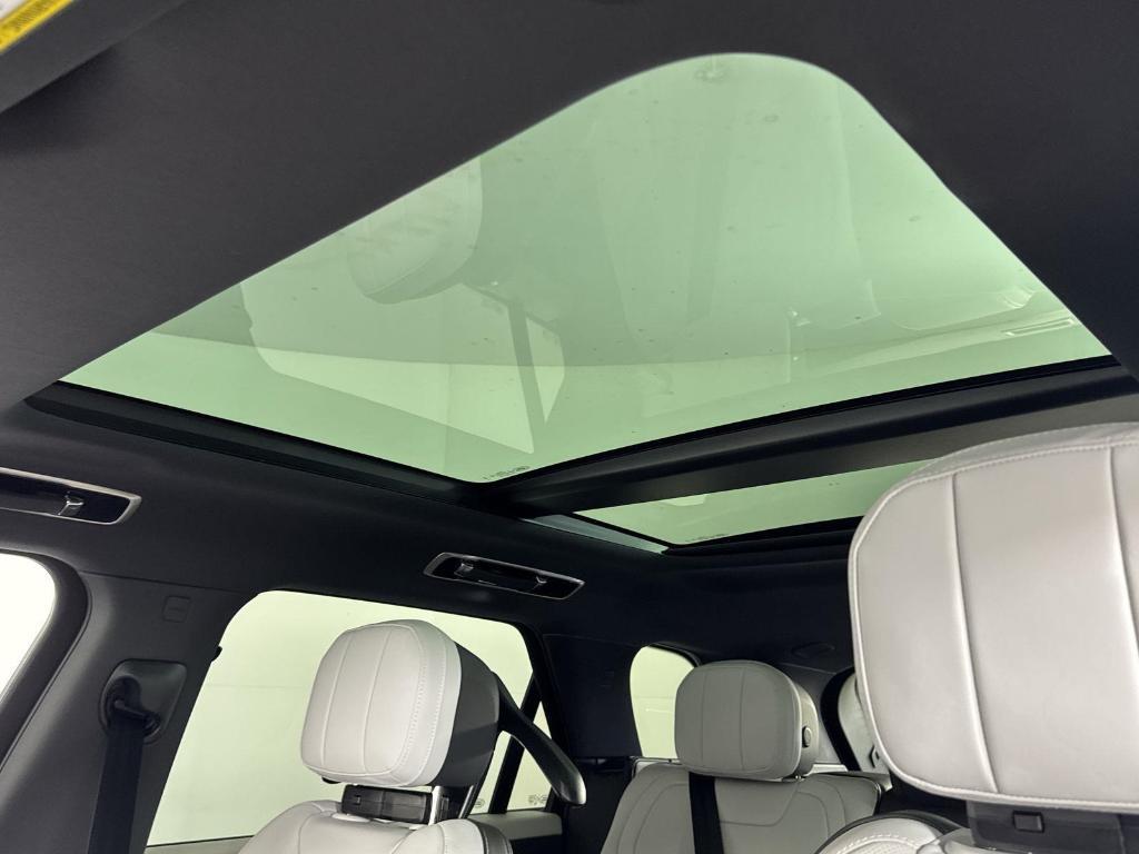 new 2025 Land Rover Range Rover Sport car, priced at $107,350