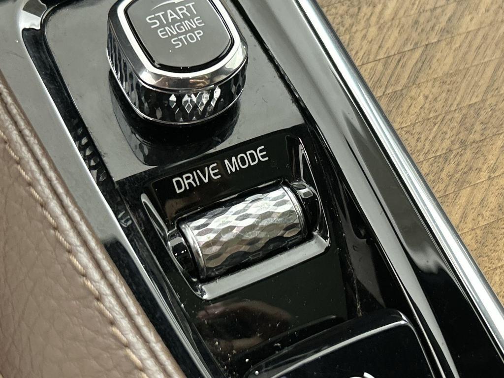 used 2021 Volvo XC90 Recharge Plug-In Hybrid car, priced at $36,998
